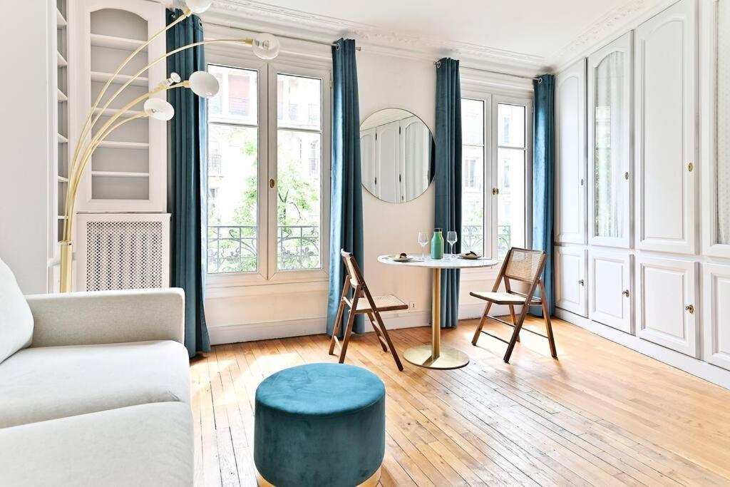 Appartement Haussmannien Lumineux Et Central- II باريس المظهر الخارجي الصورة