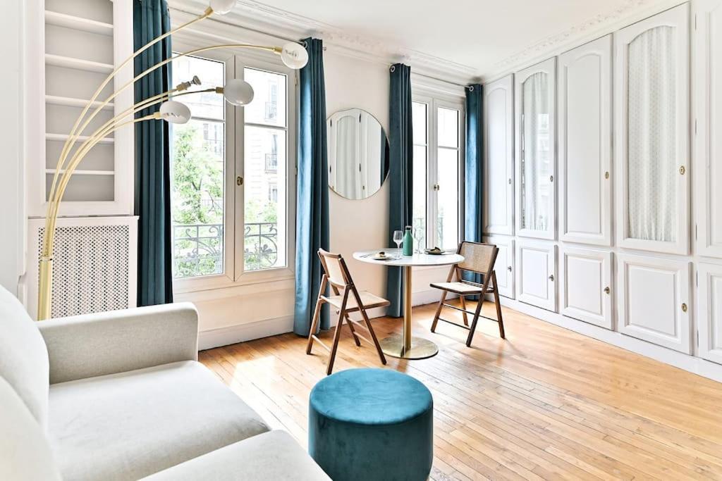 Appartement Haussmannien Lumineux Et Central- II باريس المظهر الخارجي الصورة