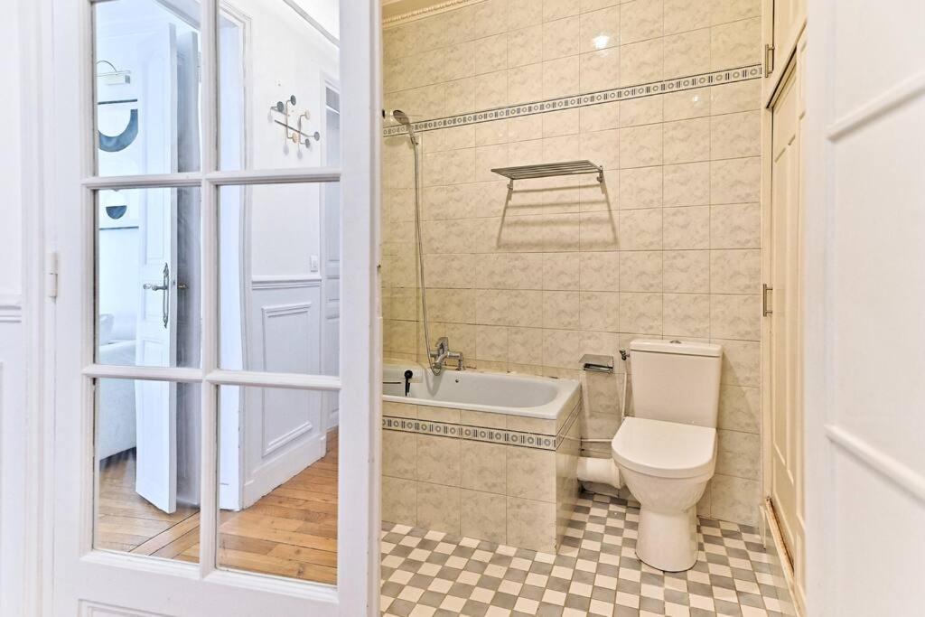 Appartement Haussmannien Lumineux Et Central- II باريس المظهر الخارجي الصورة